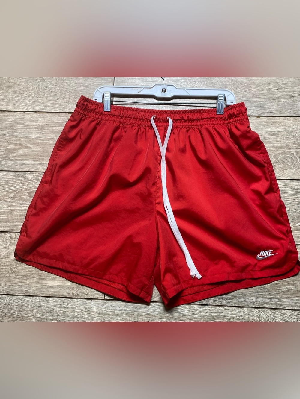 NIKE Men's ESSENTIAL Woven Flow Shorts RED Swoosh Mesh Lined Size 2XL Pockets
